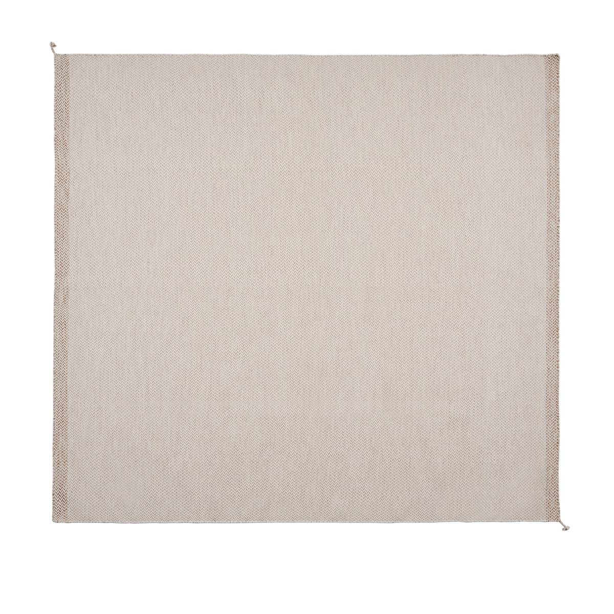 Ply Rug / 280 x 280 cm