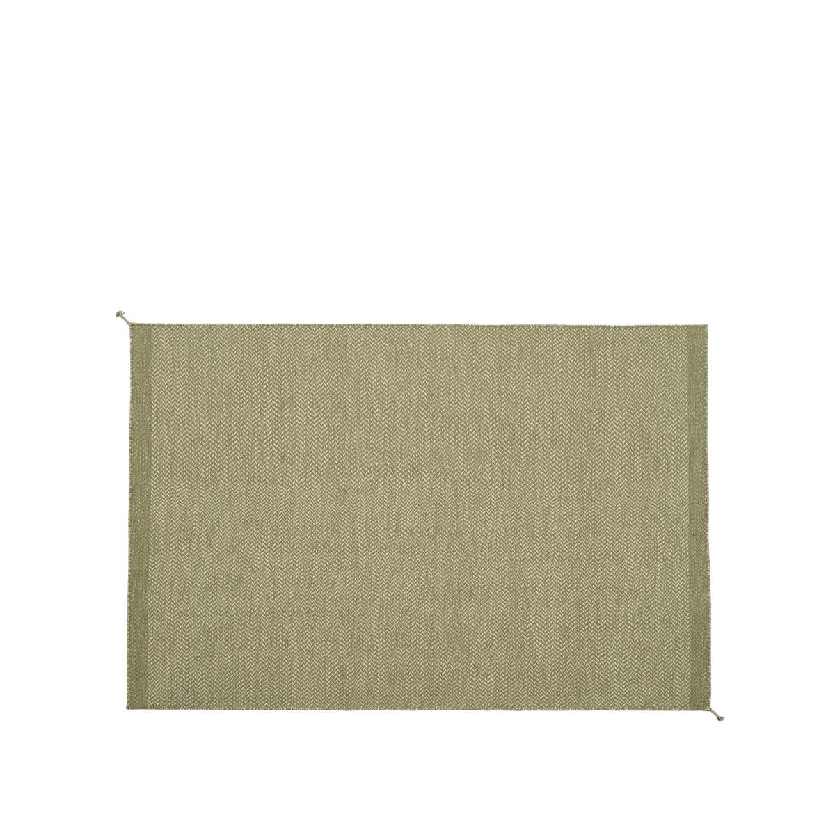 Ply Rug / Recycled Polyester / 240 x 170 CM