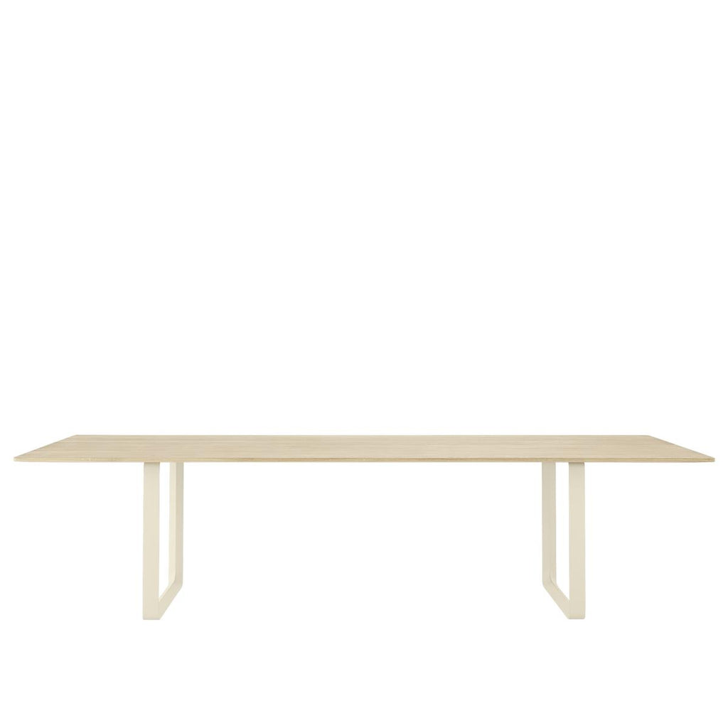 70/70 Table / 295 X 108 CM