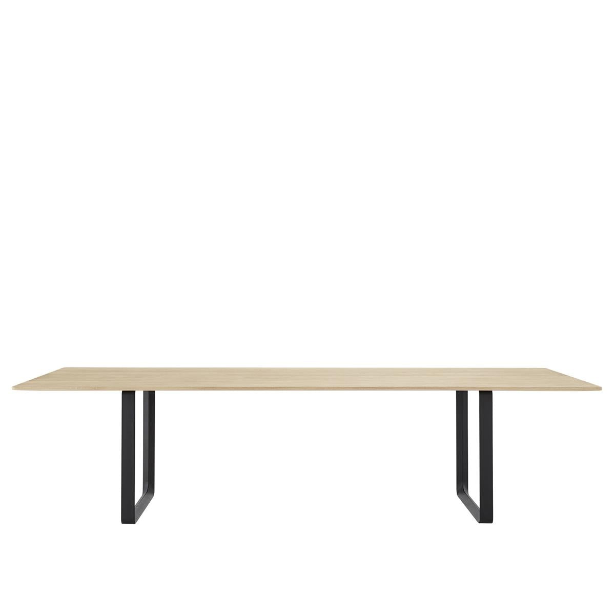 70/70 Table / 295 X 108 CM