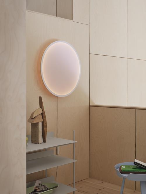 Calm Wall Lamp / Ø 68 CM