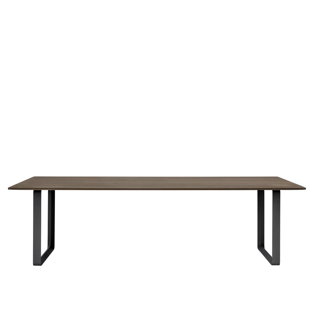 70/70 Table / 255 X 108 CM