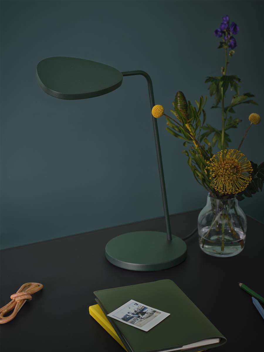 Leaf Table Lamp