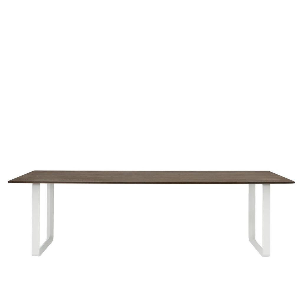 70/70 Table / 255 X 108 CM