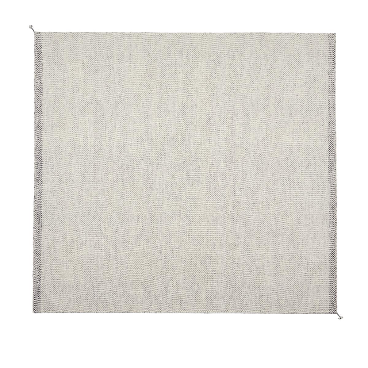 Ply Rug / 280 x 280 cm