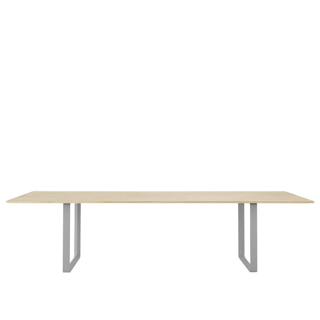 70/70 Table / 295 X 108 CM