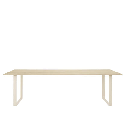 70/70 Table / 255 X 108 CM