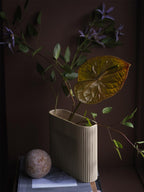 Ridge Vase / H 16,5 cm