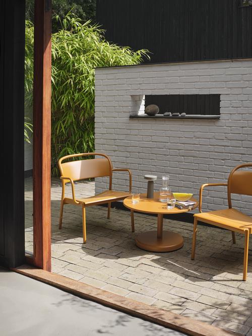 Linear Steel Coffee Table / Ø 70 h: 40 CM