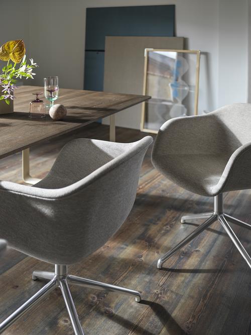 Fiber Armchair / Swivel Base