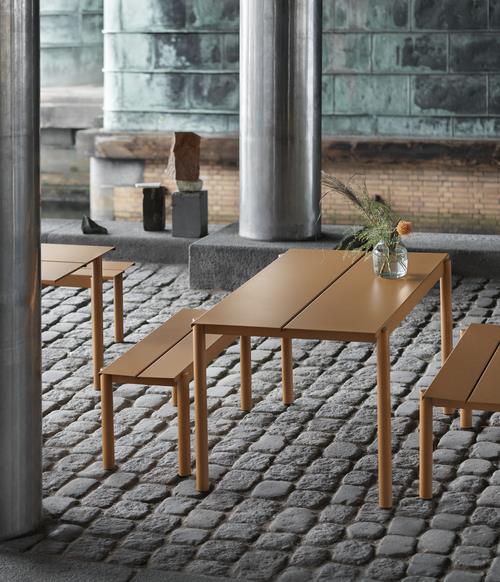 Linear Steel Table / 140 X 75 CM