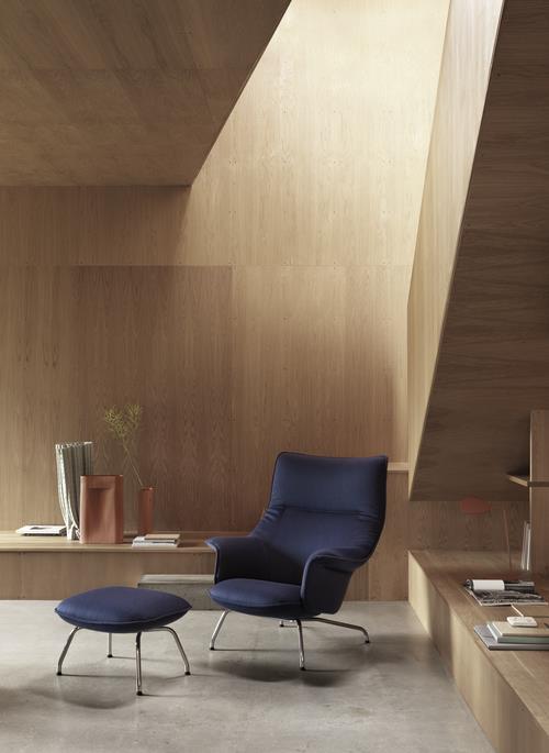 Doze Lounge Chair High Back / Tube Base