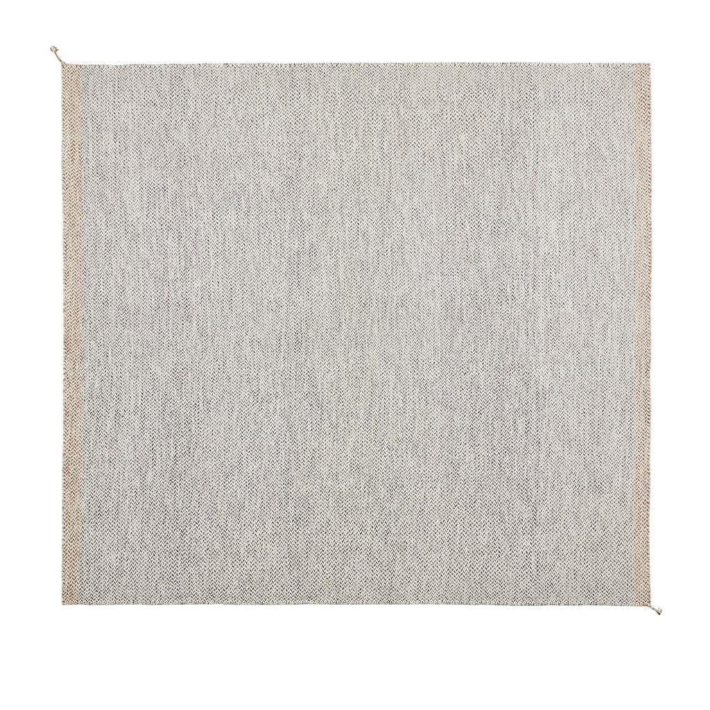 Ply Rug / 280 x 280 cm