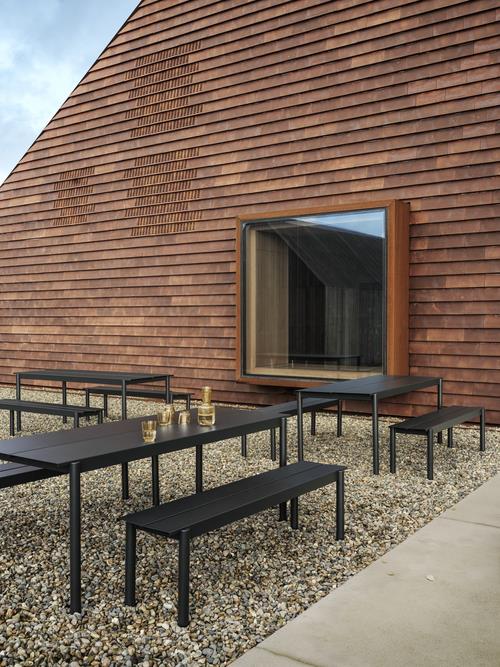 Linear Steel Bench / 170 X 34 CM