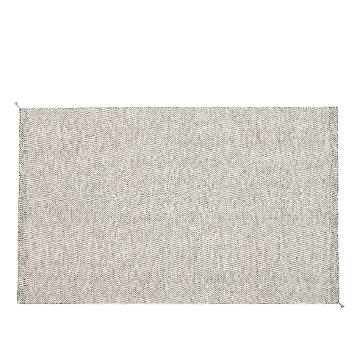 Ply Rug / Recycled Polyester / 300 x 200 CM